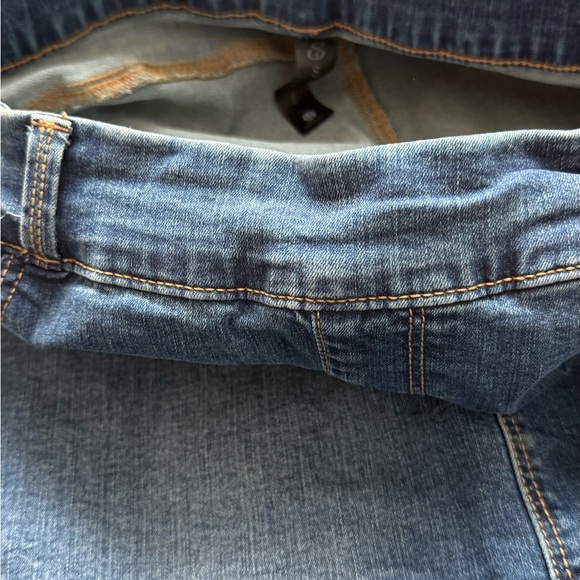 Stylish Blue Denim Skirt - Picture 4 of 4